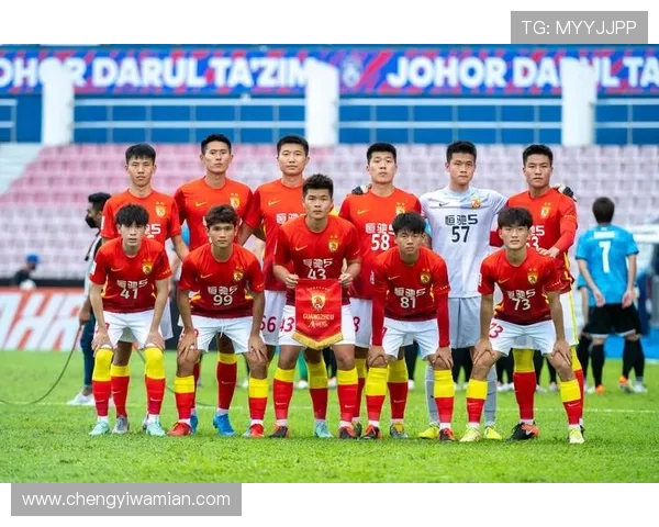 广州足球队在足球配合排行榜中荣登第八名展现出强大团队实力与默契配合 广州足球队在足球配合排行榜中荣登第八名展现出强大团队实力与默契配合